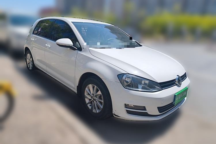 Used Volkswagen Golf 2016 1.6L Automatic Fashion Model Front Right 45 Deg