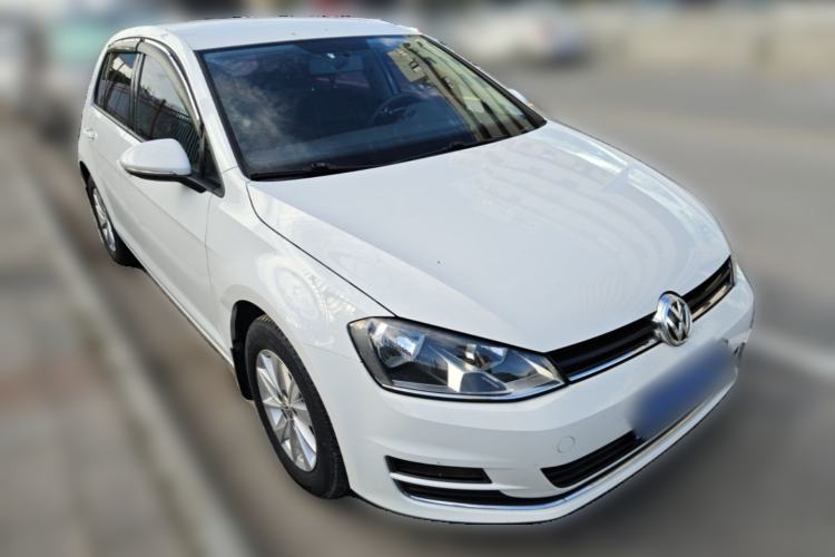 Used Volkswagen Golf 2016 1.6L Automatic Fashion Model Front Right 45 Deg