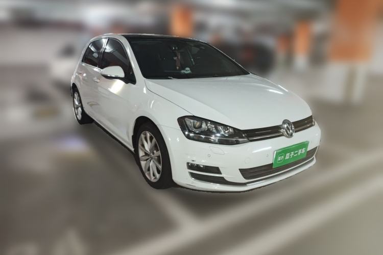 Used Volkswagen Golf 2016 280TSI Automatic Flagship Model Front Right 45 Deg