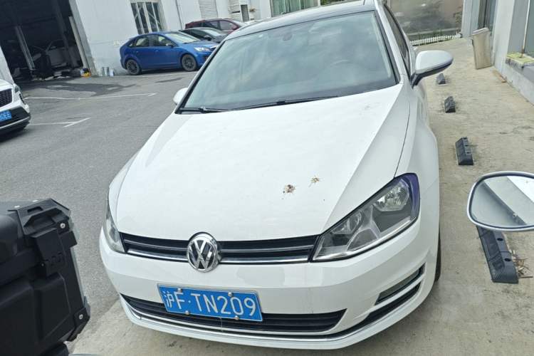 Used Volkswagen Golf 2016 230TSI Automatic Luxury Version Front