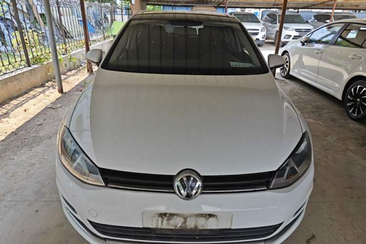 Used Volkswagen Golf 2016 1.6L Automatic Comfort Model Front