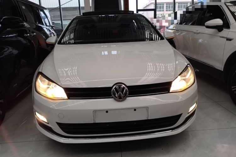 Used Volkswagen Golf 2016 230TSI Manual Comfort Version Front