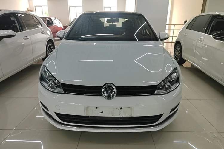 Used Volkswagen Golf 2016 1.6L Automatic Comfort Model Front