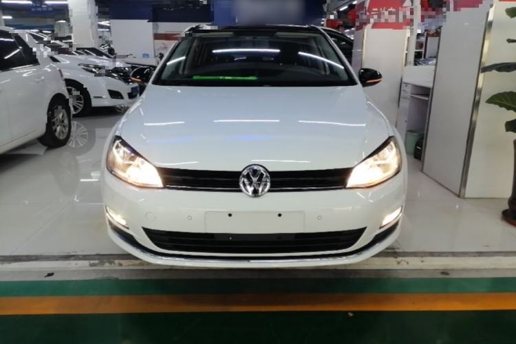 Used Volkswagen Golf 2016 1.6L Automatic Comfort Model Front