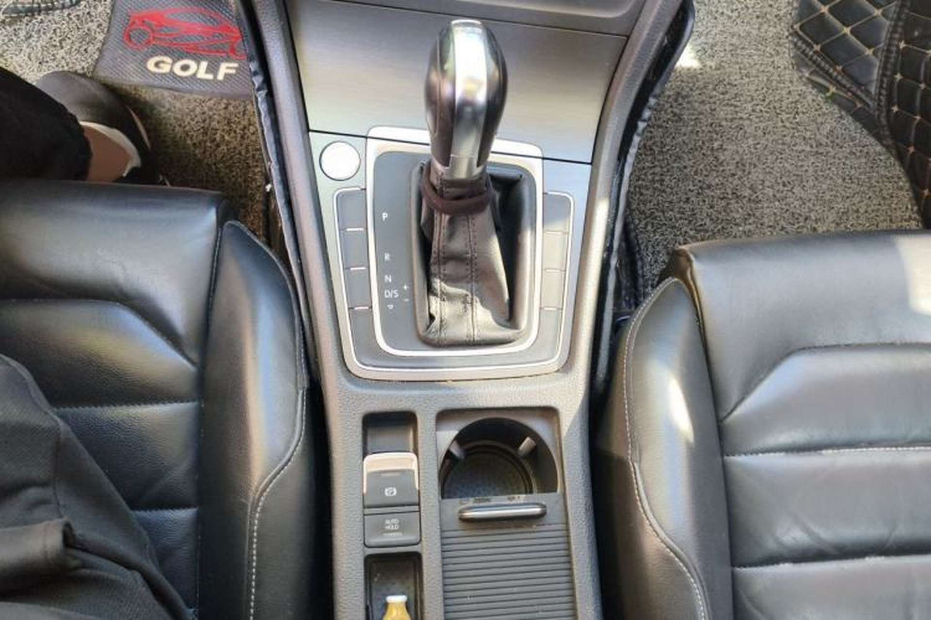 Used Volkswagen Golf 2016 230TSI Automatic Luxury Version Gear Lever