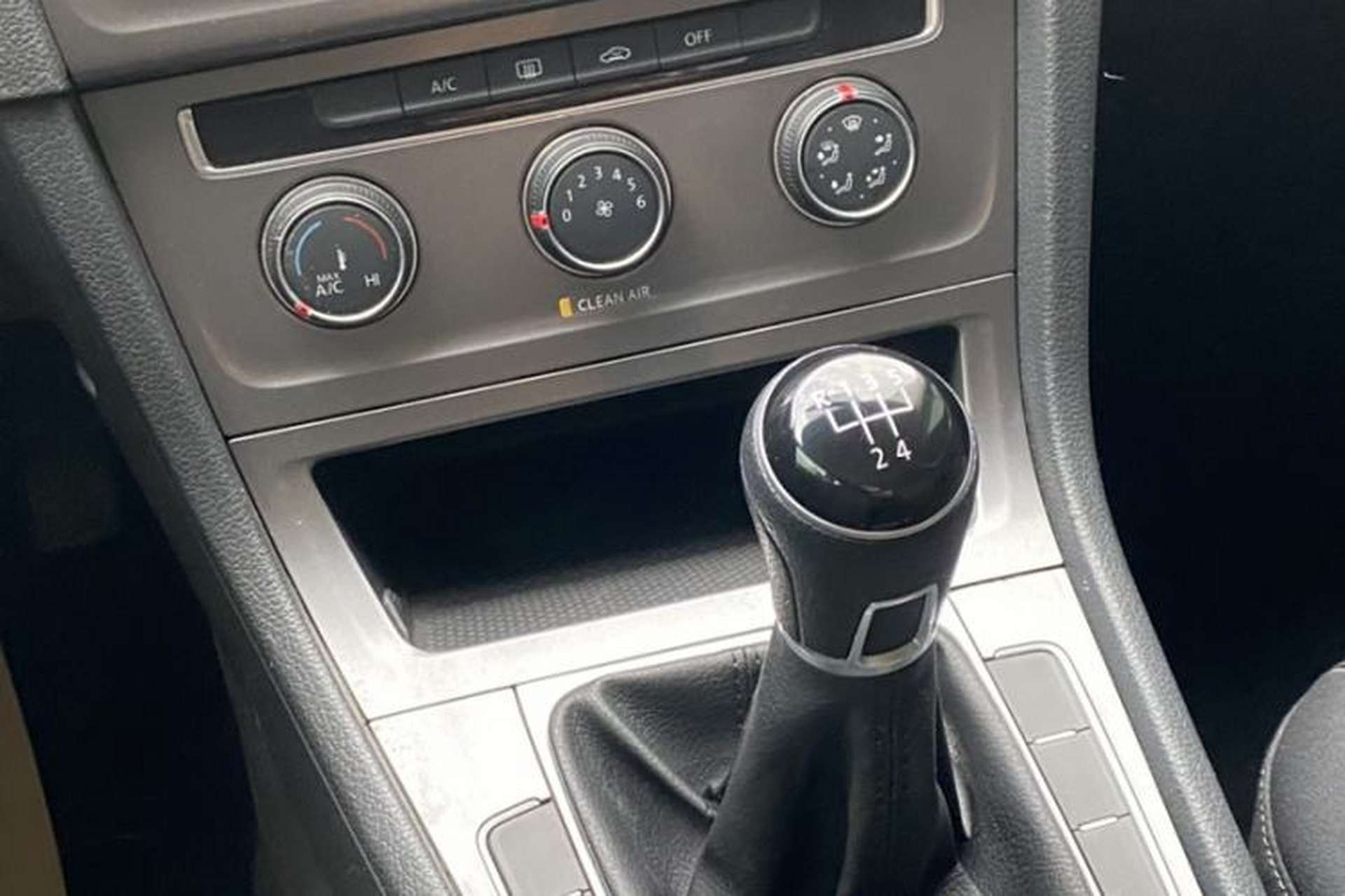 Used Volkswagen Golf 2016 1.6L Manual Fashion Edition Gear Lever