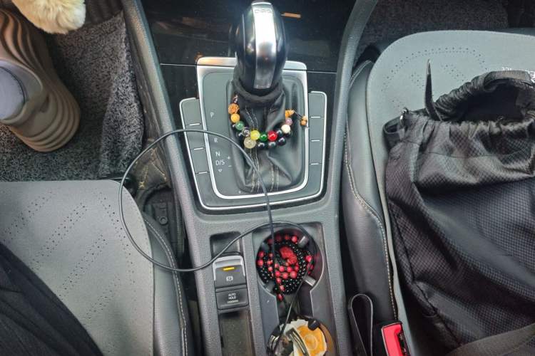 Used Volkswagen Golf 2016 1.4 TSI 25th Anniversary Edition Gear Lever
