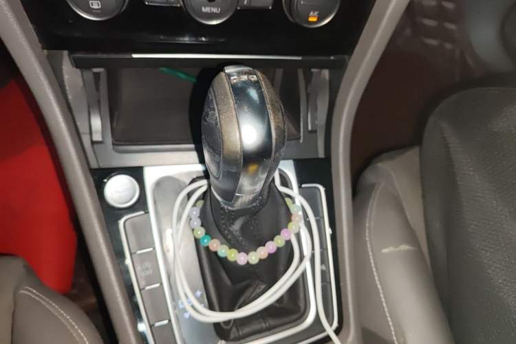 Used Volkswagen Golf 2016 280TSI Automatic Flagship Model Gear Lever