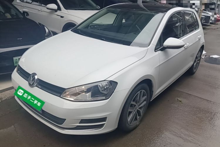 Used Volkswagen Golf 2016 230TSI Automatic Luxury Version Guazi used car, China used car export, Used car for sale, Used  cars, Cheapest cars for sale