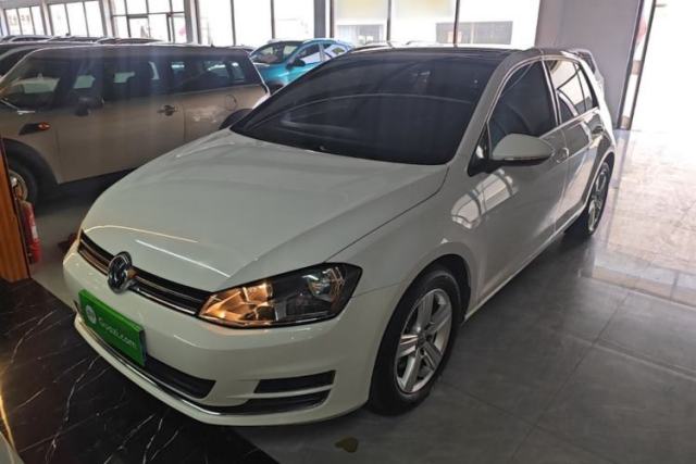 Ojetý Volkswagen Golf 2016 1.6L Automatic Comfort Model