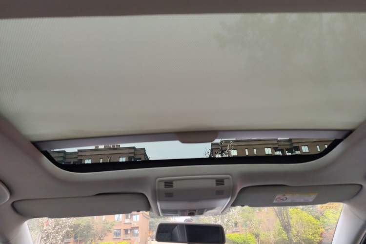 Used Volkswagen Golf 2016 230TSI Manual Comfort Version
