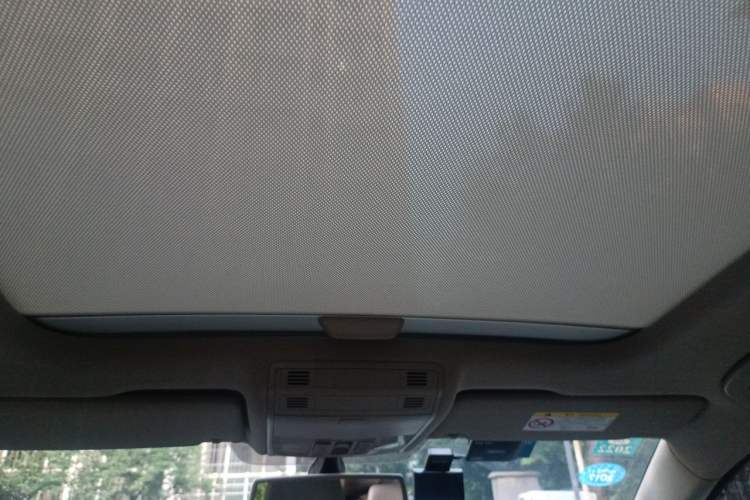 Used Volkswagen Golf 2016 230TSI Automatic Luxury Version Headliner