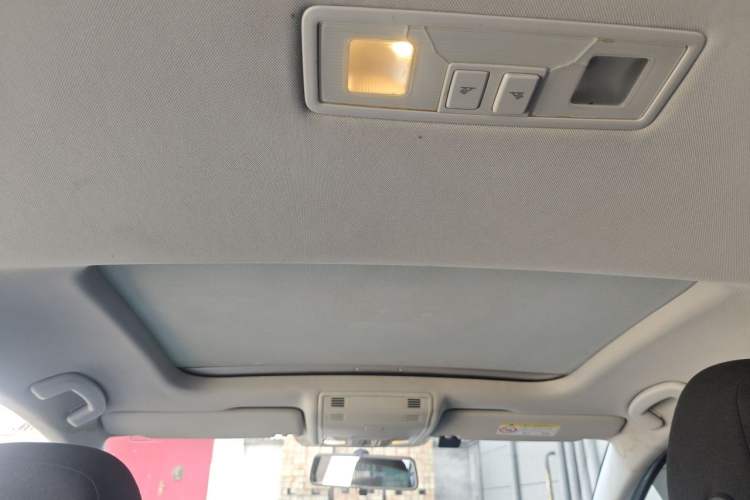 Used Volkswagen Golf 2016 230TSI Automatic Comfort Version Headliner
