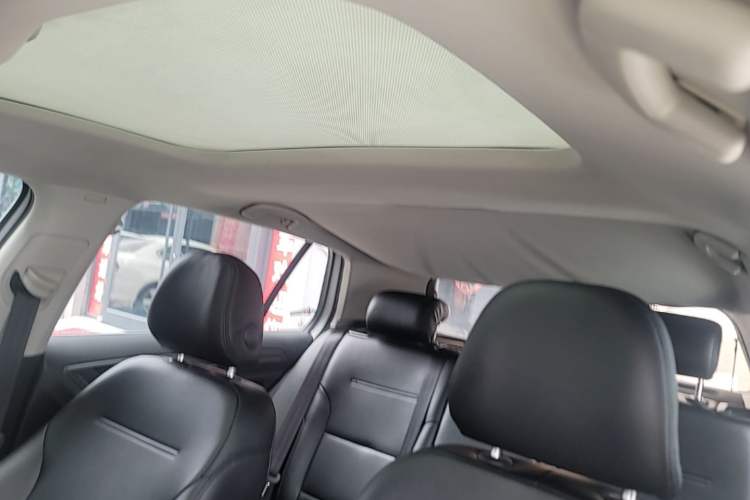 Used Volkswagen Golf 2016 230TSI Automatic Comfort Version Headliner