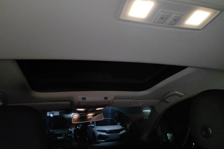Used Volkswagen Golf 2016 230TSI Automatic Comfort Version Headliner