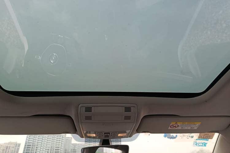 Used Volkswagen Golf 2016 230TSI Automatic Luxury Version Headliner