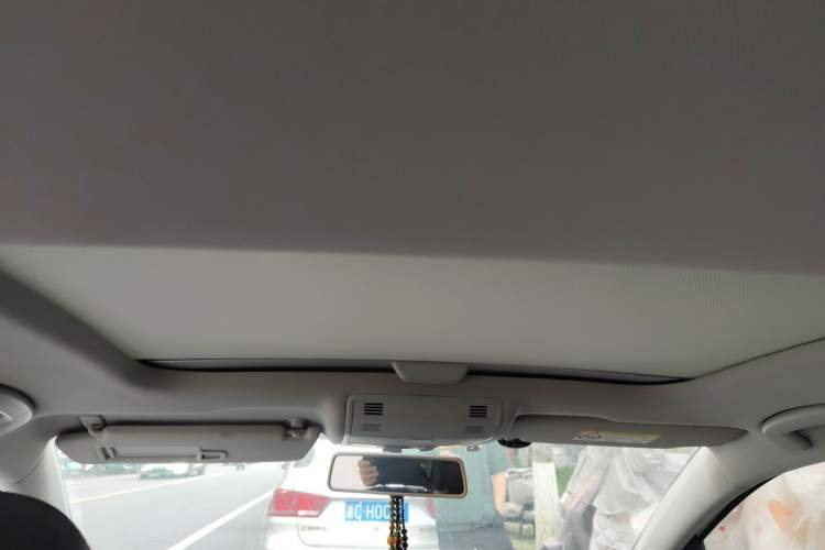 Used Volkswagen Golf 2016 230TSI Automatic Comfort Version Headliner