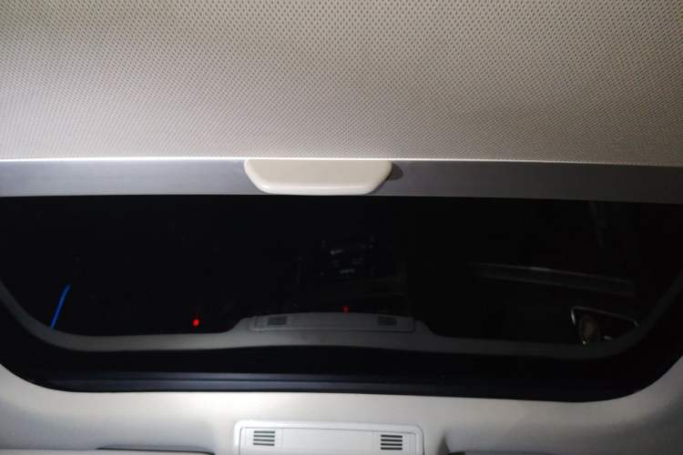 Used Volkswagen Golf 2016 230TSI Automatic Comfort Version Headliner