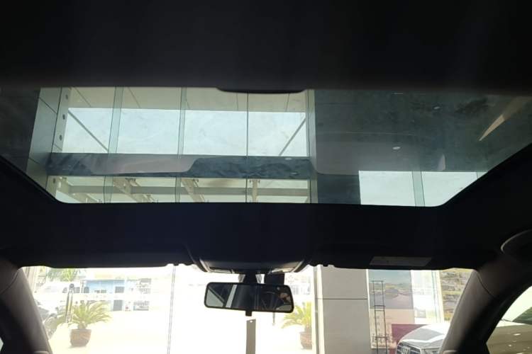 Used Volkswagen Golf 2016 1.4TSI Automatic R-Line Headliner