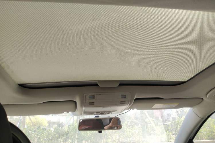 Used Volkswagen Golf 2016 1.6L Automatic Comfort Model Headliner