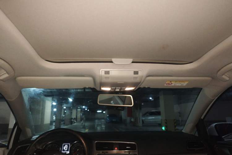Used Volkswagen Golf 2016 1.6L Automatic Comfort Model Headliner