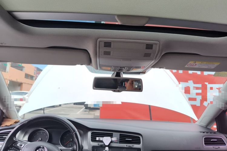 Used Volkswagen Golf 2016 230TSI Automatic Comfort Version Headliner