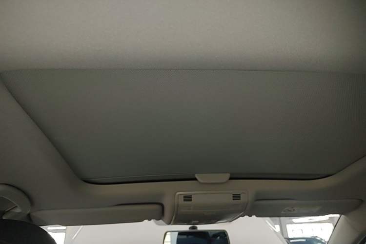 Used Volkswagen Golf 2016 1.6L Automatic Comfort Model Headliner