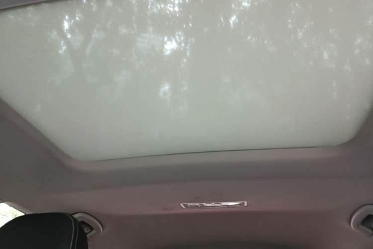 Used Volkswagen Golf 2016 1.6L Automatic Comfort Model Headliner