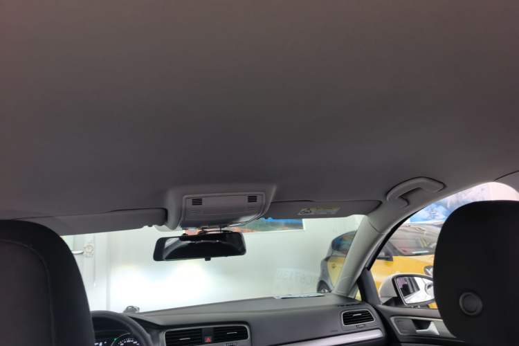 Used Volkswagen Golf 2016 1.6L Automatic Fashion Model Headliner