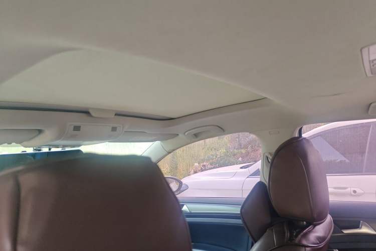 Used Volkswagen Golf 2016 1.6L Automatic Comfort Model Headliner