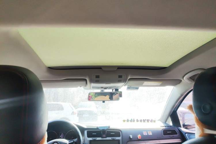 Used Volkswagen Golf 2016 230TSI Automatic Comfort Version Headliner