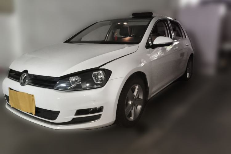 Używany Volkswagen Golf 2016 230TSI Automatic Luxury Version Guazi used car, China used car export, Used car for sale, Used  cars, Cheapest cars for sale