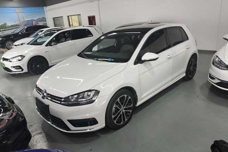 Used Volkswagen Golf 2016 1.4TSI Automatic R-Line Guazi used car, China used car export, Used car for sale, Used cars, Cheapest cars for sale