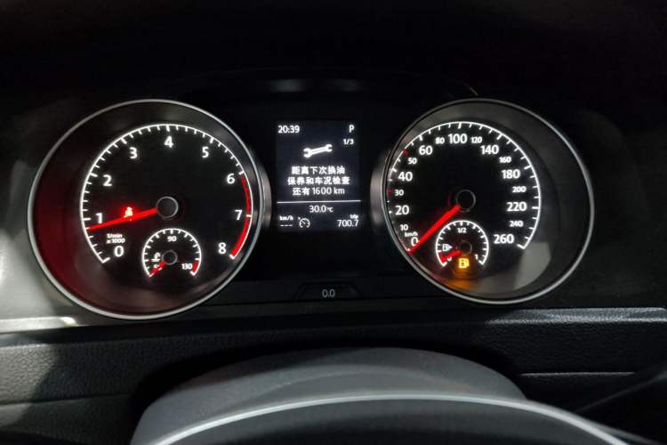 Used Volkswagen Golf 2016 230TSI Automatic Luxury Version Instrument Cluster