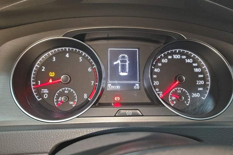Used Volkswagen Golf 2016 230TSI Automatic Luxury Version Instrument Cluster