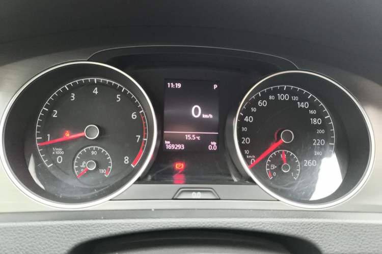 Used Volkswagen Golf 2016 1.6L Automatic Comfort Model Instrument Cluster