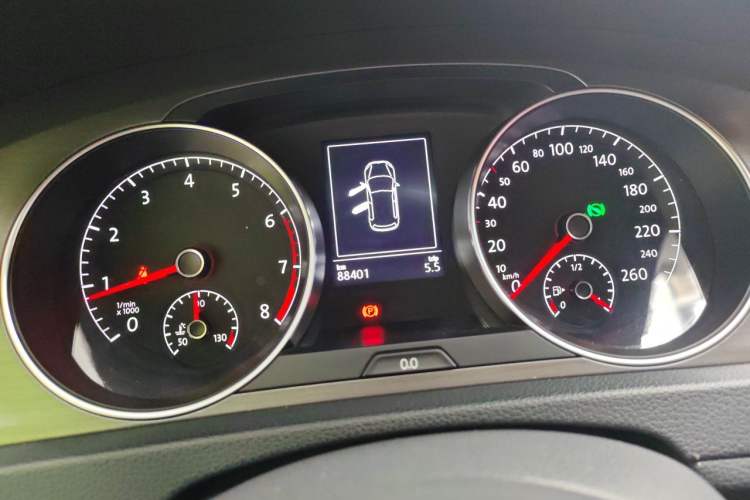 Used Volkswagen Golf 2016 230TSI Automatic Luxury Version Instrument Cluster