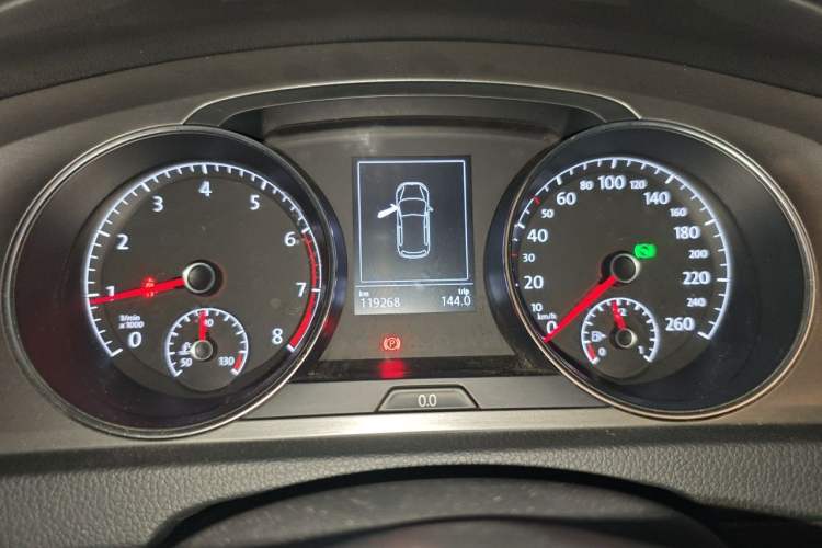 Used Volkswagen Golf 2016 230TSI Automatic Luxury Version Instrument Cluster