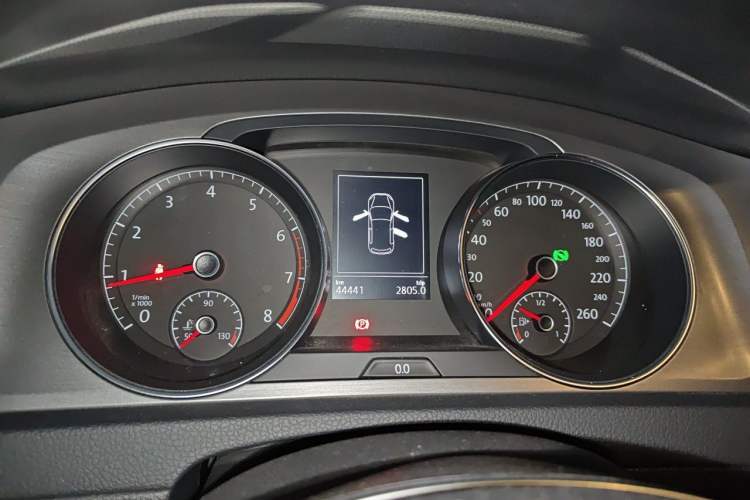 Used Volkswagen Golf 2016 1.6L Automatic Comfort Model Instrument Cluster