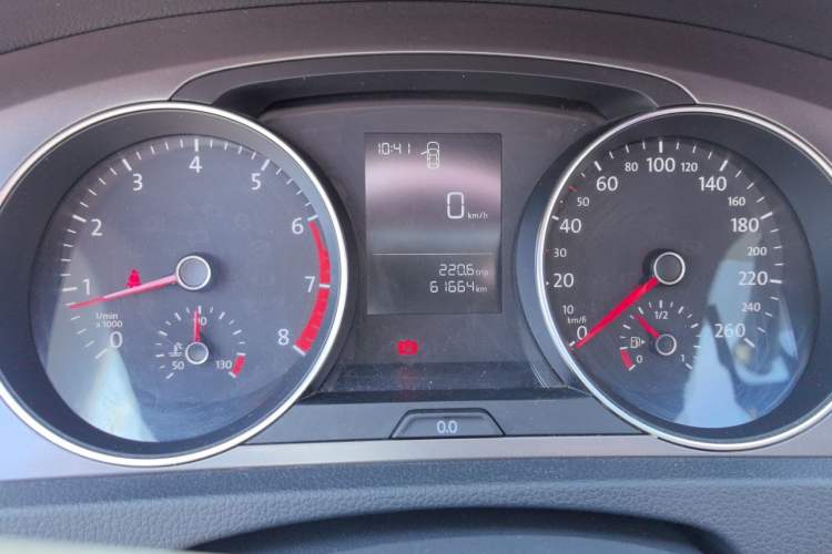 Used Volkswagen Golf 2016 1.6L Manual Fashion Edition Instrument Cluster