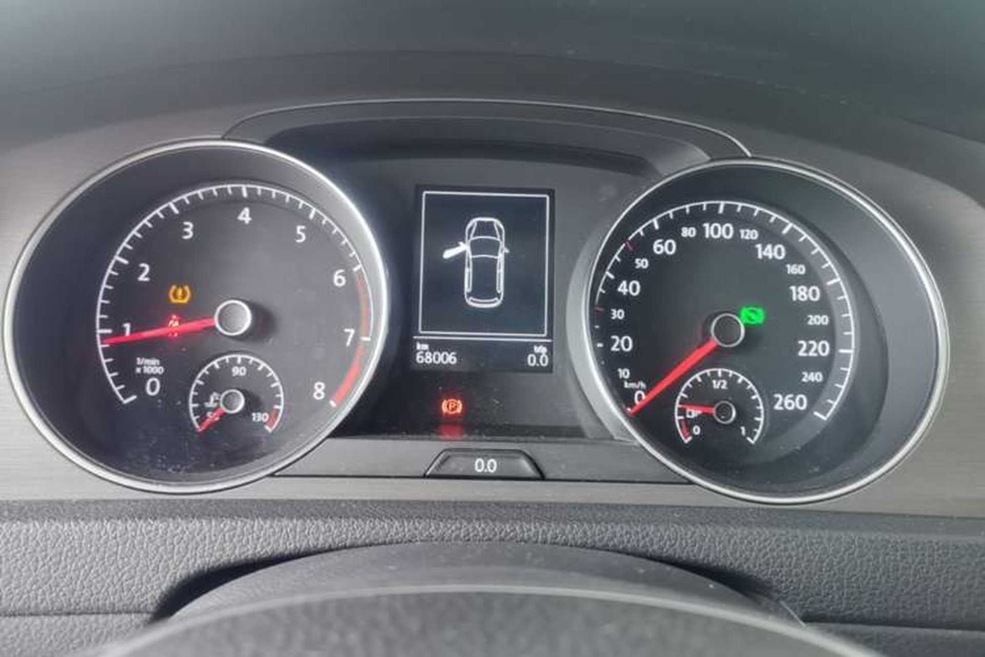 Used Volkswagen Golf 2016 230TSI Automatic Luxury Version Instrument Cluster