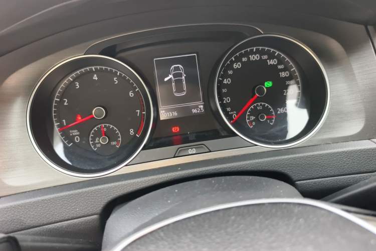 Used Volkswagen Golf 2016 1.6L Automatic Comfort Model Instrument Cluster