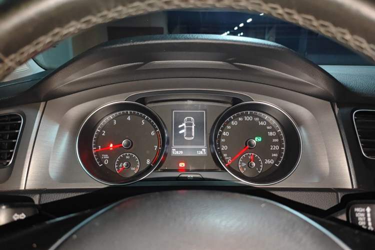 Used Volkswagen Golf 2016 1.6L Automatic Comfort Model Instrument Cluster