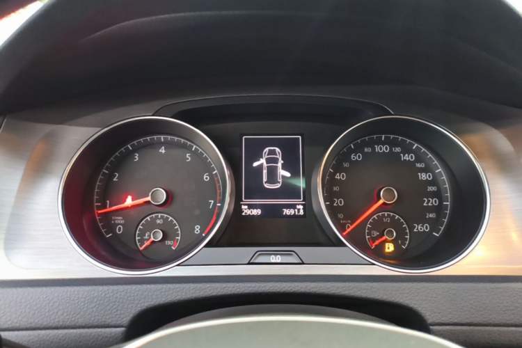 Used Volkswagen Golf 2016 230TSI Automatic Luxury Version Instrument Cluster