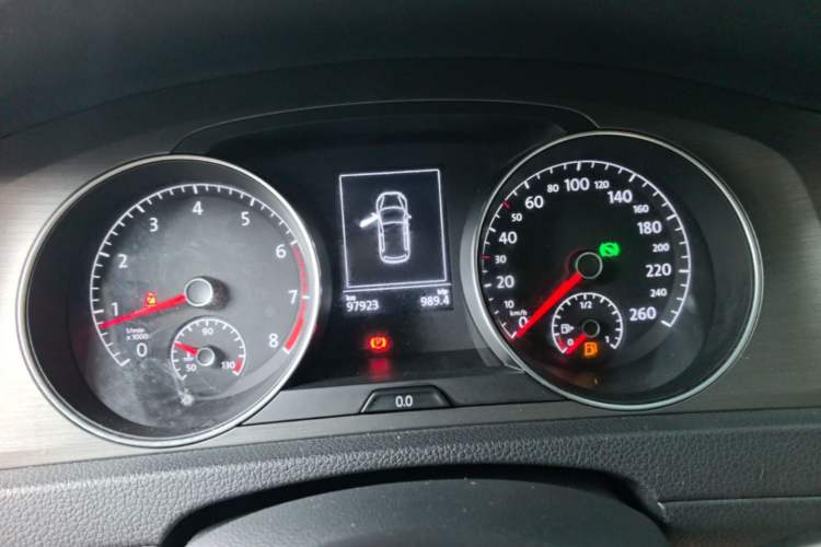 Used Volkswagen Golf 2016 1.6L Automatic Comfort Model Instrument Cluster