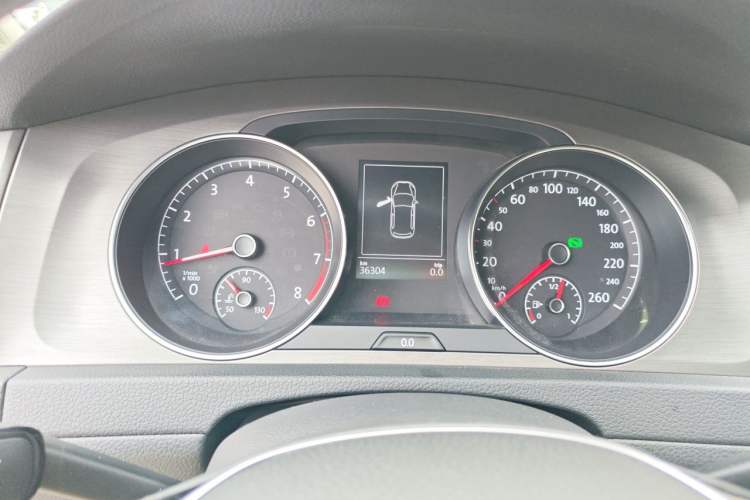 Used Volkswagen Golf 2016 1.6L Automatic Comfort Model Instrument Cluster
