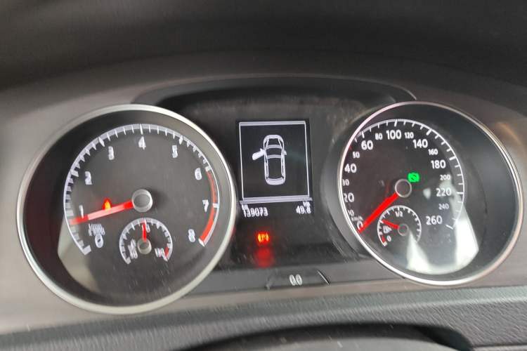 Used Volkswagen Golf 2016 230TSI Automatic Luxury Version Instrument Cluster