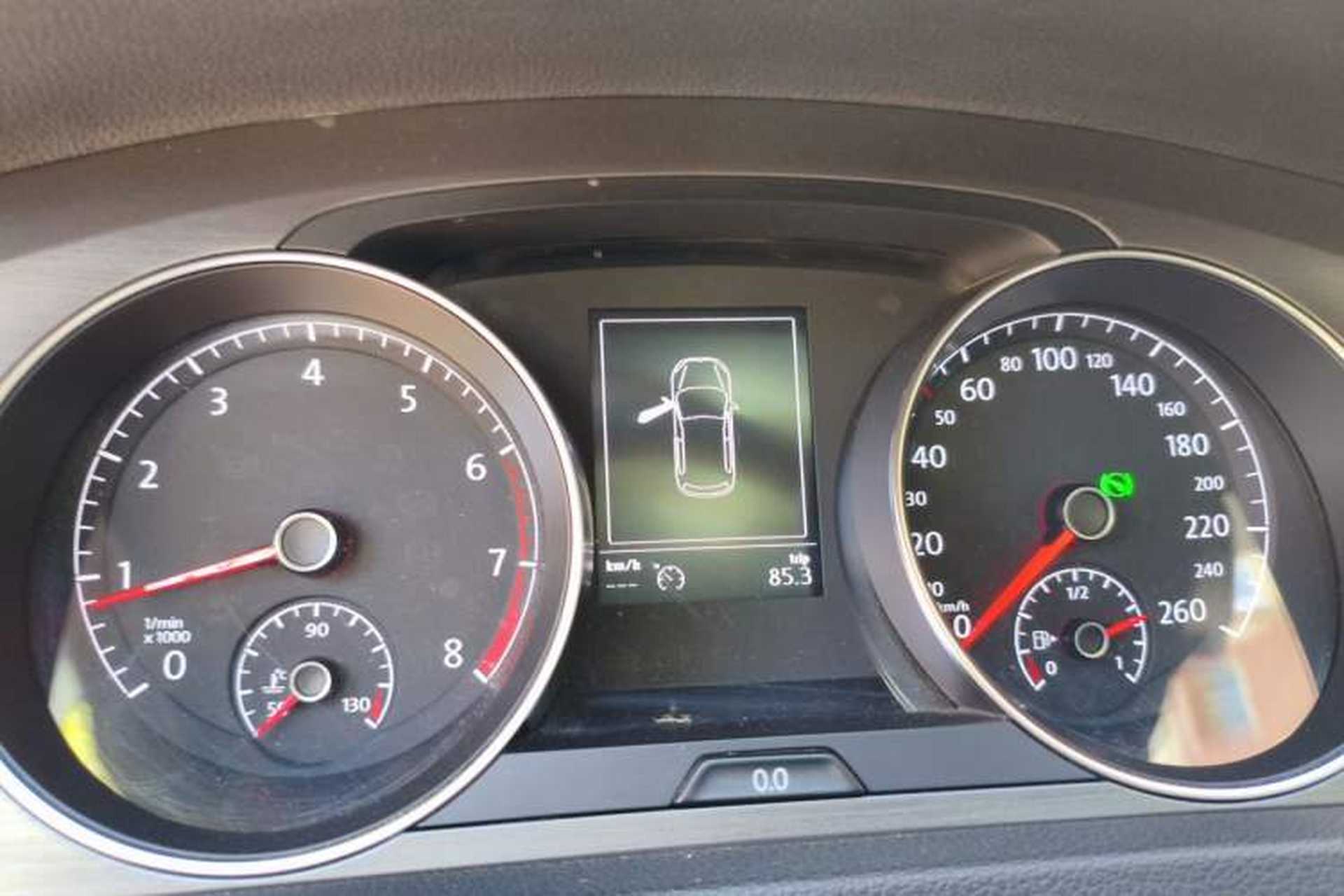 Used Volkswagen Golf 2016 230TSI Automatic Luxury Version Instrument Cluster