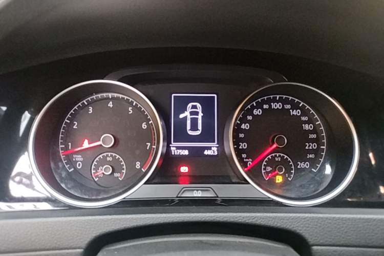 Used Volkswagen Golf 2016 1.4TSI Manual R-Line Instrument Cluster