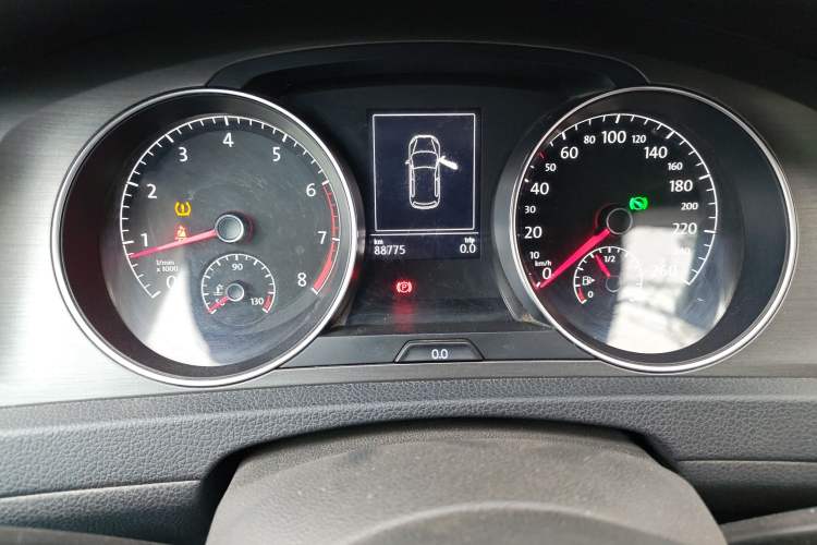 Used Volkswagen Golf 2016 1.6L Automatic Comfort Model Instrument Cluster